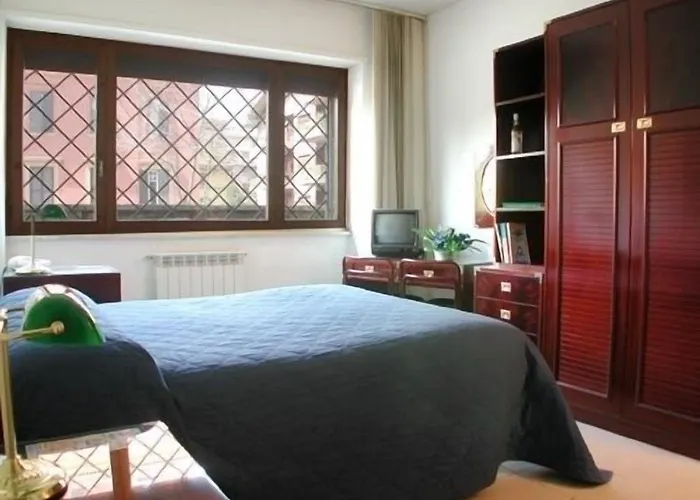 Tassoni Aparthotel