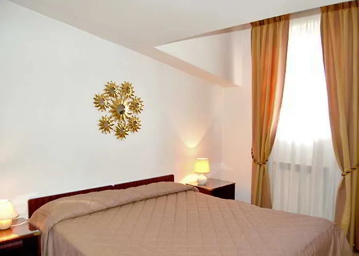 Aparthotel Tassoni 3*