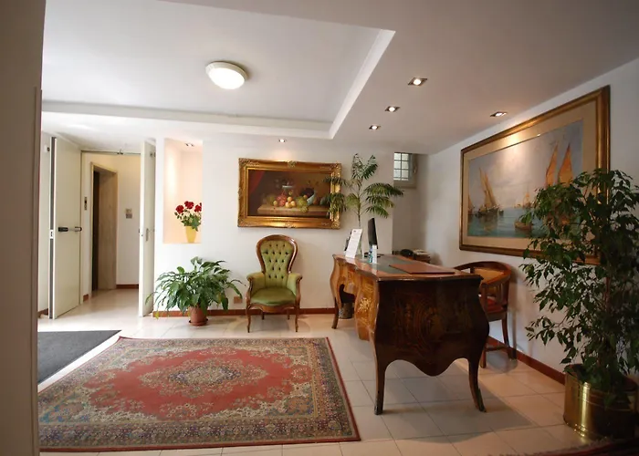 Tassoni Aparthotel